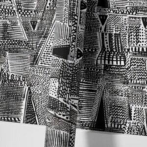 GEOMETRIC BLACK 03